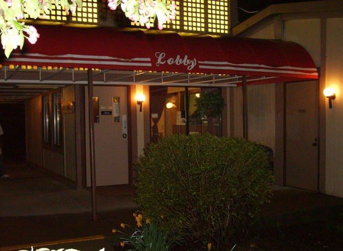 Budgetel Inn & Suites Columbus Exterior foto